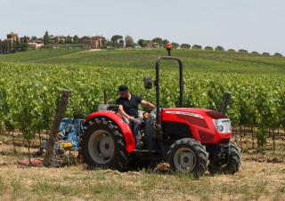 Traktörler 4wd McCormick X3.060F
