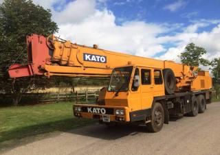 Truck Cranes Kato NK 250 E-V