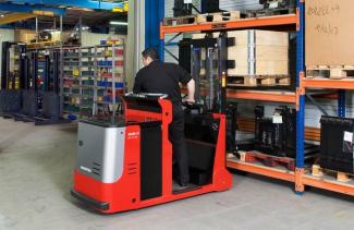 Order Pickers & Cherry Picker Forklifts Manitou CI 12 PF