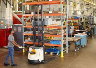 Pallet Stackers Walkie Stackers Crown M 3000-20
