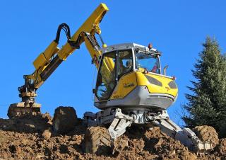 Walking Excavators Menzi M540
