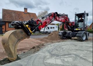Wheel Excavators Yanmar B95W MB 