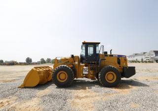 Wheel Loaders SEM 668D