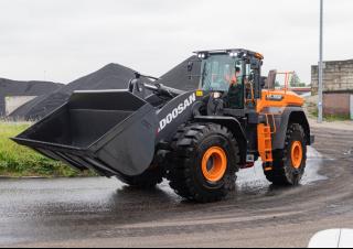 Wheel Loaders Doosan DL550-7