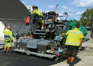 Wheeled Asphalt Pavers Vögele Super 1003i