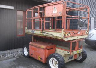 Scissor Lifts Wheeled scissor lifts JLG 26 MRT