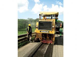 Yol kesiciler Caterpillar PM102