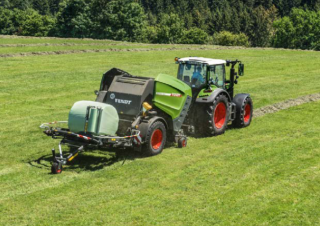 Yuvarlak balya yapıcılar Fendt Rotana 130 F Combi