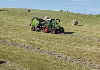 Yuvarlak balya yapıcılar Fendt Rotana 160 V