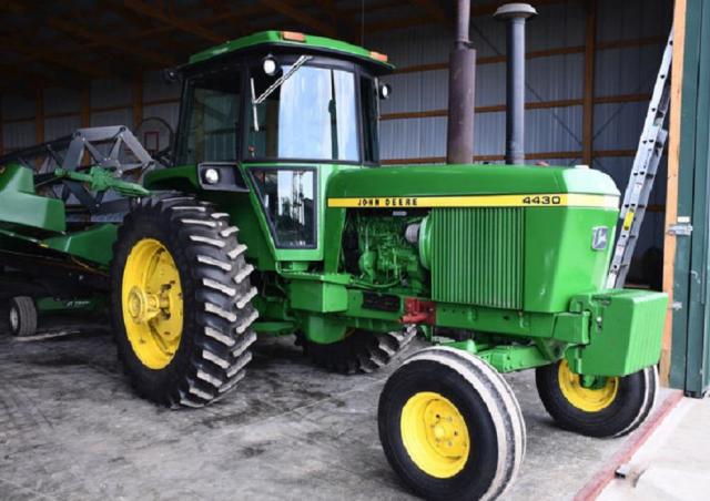 4wd-tractors-4430-john-deere.jpg