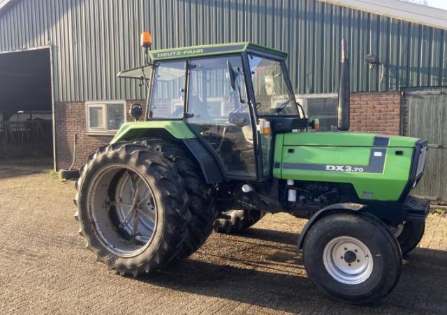 DEUTZ-FAHR DX 3.70 F 4WD Tractor Specs (1987 - 1994