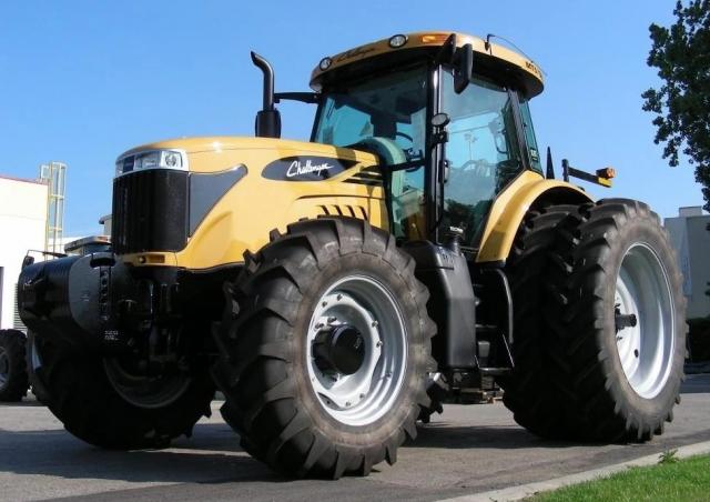 トラクター　CHALLENGER MT765B 1:32　Kubota　ヤンマー トラクター CHALLENGER MT765B 1:32 Kubota ヤンマー