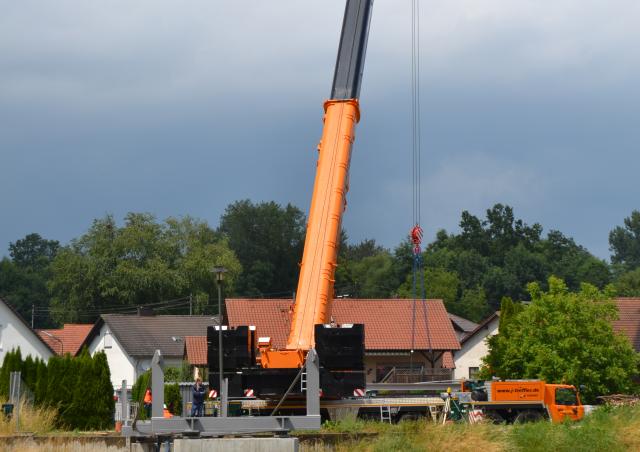 Tadano ATF 400G-6 crane - load chart, specs & dimensions (2010