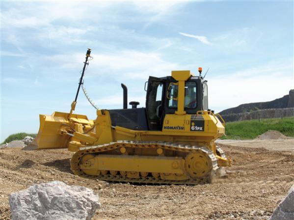N.komatsu プロフご確認下さい Komatsu D61PX-12 Specifications & Technical Data (2000-2004