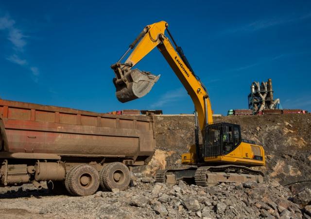 crawler-excavators-clg933eiiia