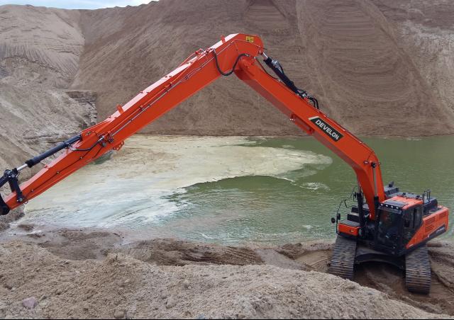 Develon DX300LC-7 SLR excavator specs (2023 - 2025 Develon DX300LC-7 SLR excavator specs (2023 - 2025