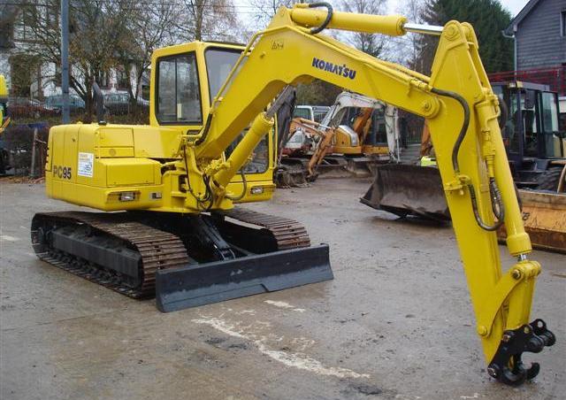 Komatsu PC95 excavator specs (1995 - 2002) | Diggers | LECTURA Specs