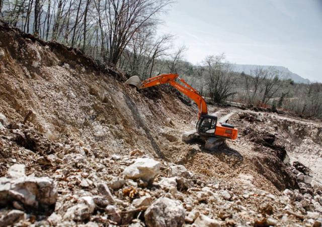Hitachi ZX 290 LC-5 excavator specs & dimensions (2016 - 2016