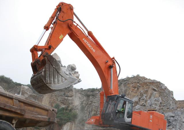patissier1〜5 ZAXIS 870 5G Mining Excavator Features and Specifications