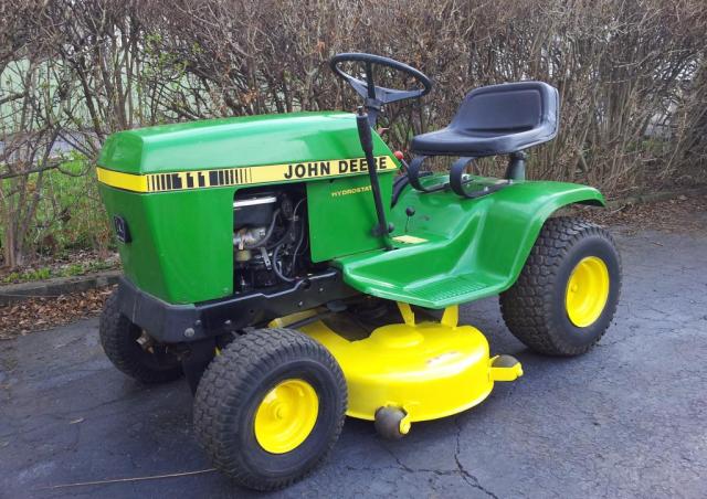 John deere 111 lawn mower 2025