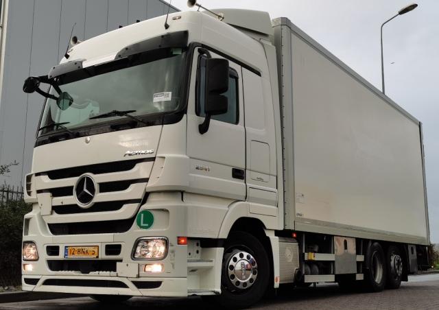 Mercedes-Benz Actros 2541 (2002 - 2011) Truck Specs & Dimensions