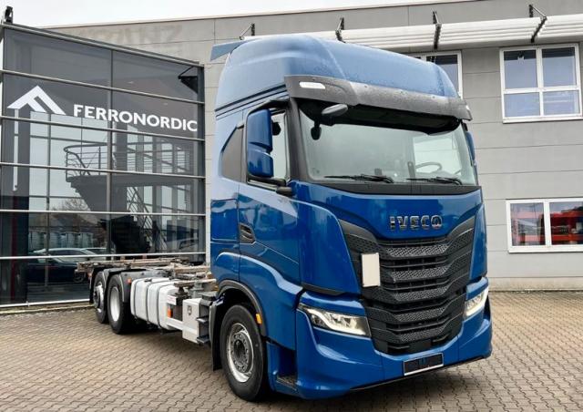 Iveco S-WAY AS260S42Y/P (2022 - 2025) Truck Specs & Dimensions