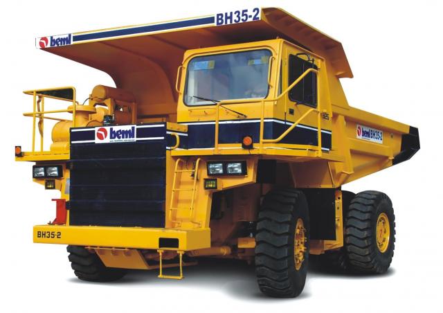 Widening An Artery With Images Construction Equipment Asphalt Paving Contractors Heavy Equipment