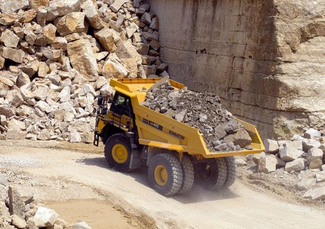 Komatsu HD405-8E0 Specifications & Technical Data (2021-2026) | LECTURA  Specs