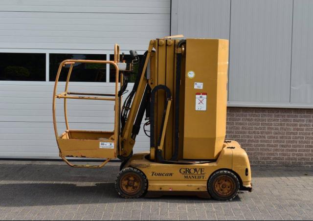 その他 Toucan Grove Manlift 1:25 Joal 158JOA Compact Grove Manlift Toucan - Hattons