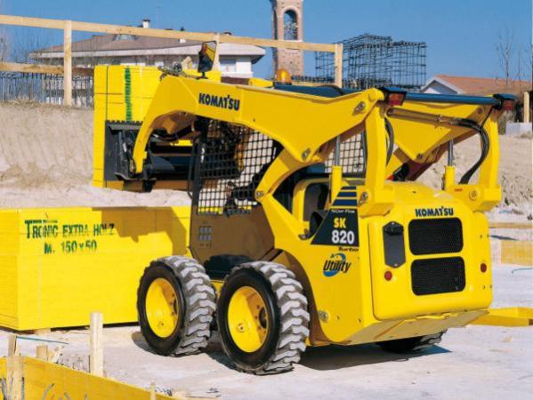 Komatsu Skid Steer Loader SK820-8