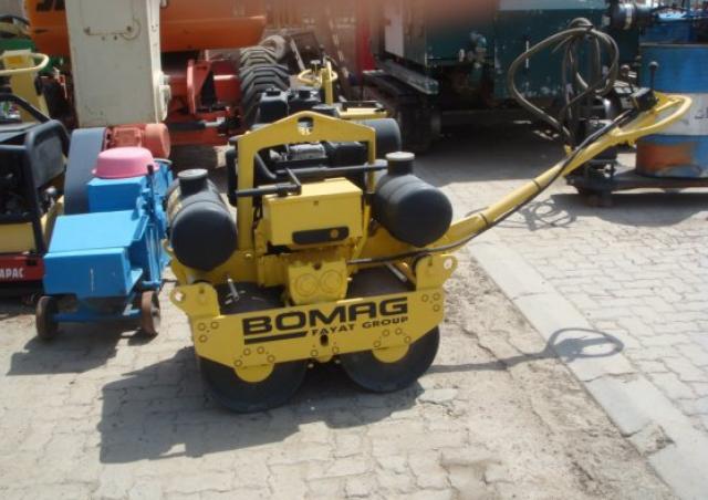 ボーマク(BOMAG) BW75S 振動ローラー / ハンドローラ