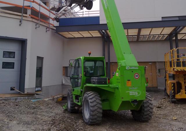 Merlo Panoramic P 40.17 telehandler specs & dimensions (2006 - 2019 ...