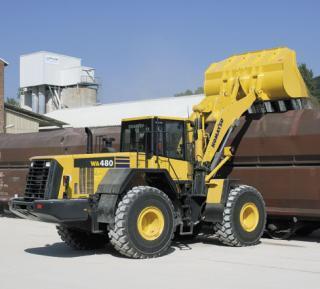 Archive products: Komatsu Wheel Loader WA380-5