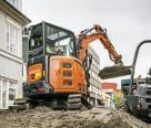 33 ① mini-excavators-zx-33-u-5-