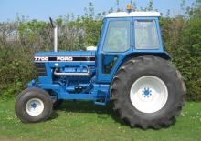 2WD Tractors Ford-NH 7700