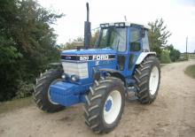 2WD Tractors Ford-NH 8210
