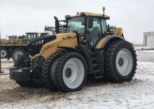 4WD Tractors Challenger 1038