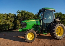 4WD Tractors John Deere 5090EN
