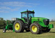 4WD Tractors John Deere 7230J