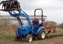 4WD Tractors LS J27 HST