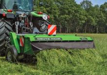 Arka-monte biçme makaraları ile kremi DEUTZ-FAHR TC 3.32