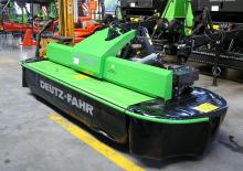 Arka monteli biçme makinesi diski klima olmadan DEUTZ-FAHR DiscMaster 332