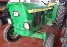 Arka tekerlekli traktörler John Deere 1035