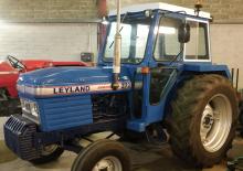 Arka tekerlekli traktörler Leyland 272