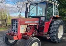 Arka tekerlekli traktörler International Harvester 574