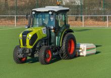 Arka tekerlekli traktörler Claas Nexos 220 VE