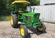 Belediye traktörleri John Deere 2130