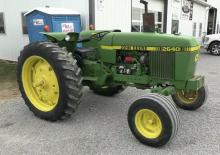 Belediye traktörleri John Deere 2640