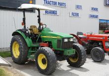 Belediye traktörleri John Deere 5320