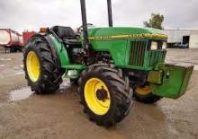 Belediye traktörleri John Deere 5400N